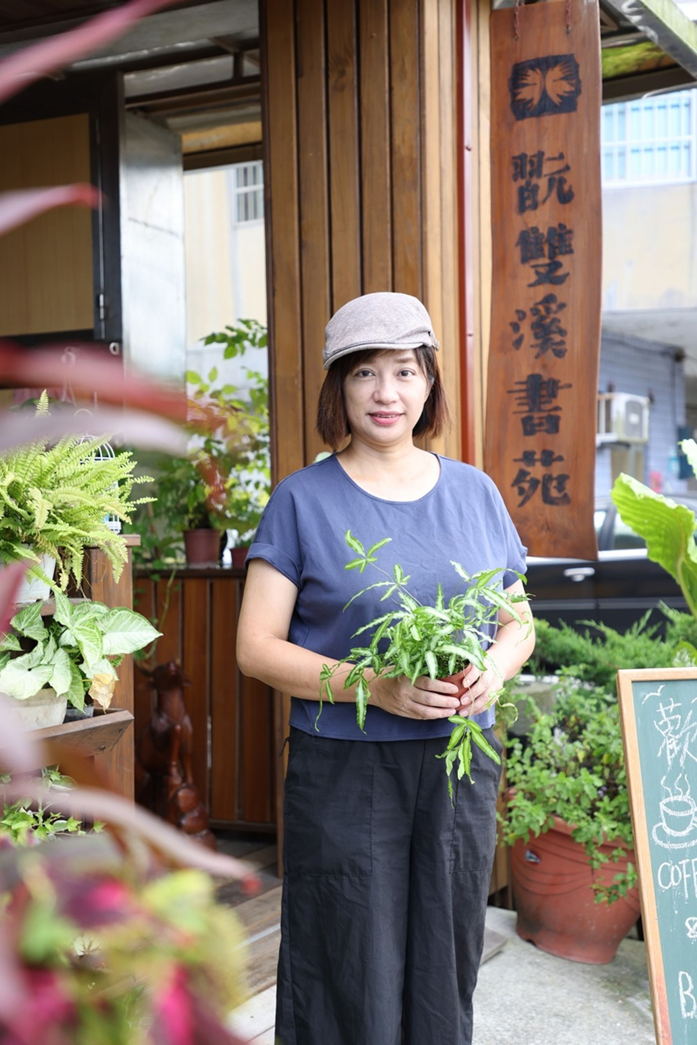 店主杜蘊宸因為愛上雙溪，所以移居於此，日日享受周圍風景。