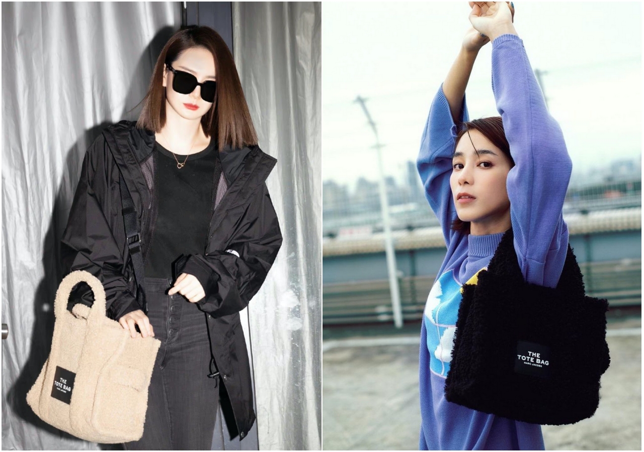 （左起）戚薇、温貞菱分別示範燕麥褐與個性黑的小型泰迪熊The Tote Bag。NT$12,900。（俊思提供）