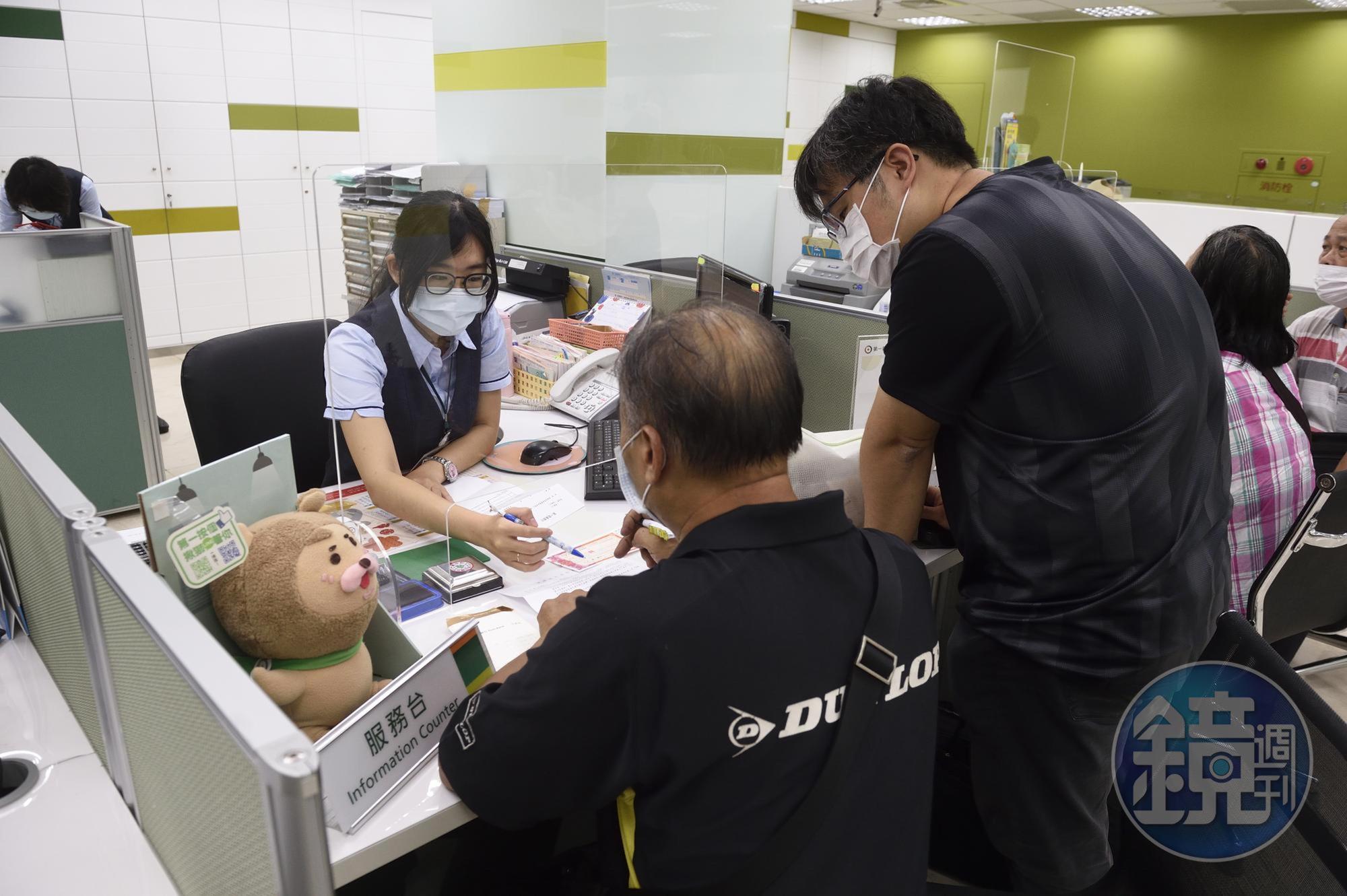銀行估價追不上買價，自住型購屋民眾簽約前掌握3招自保，避免出現資金缺口。