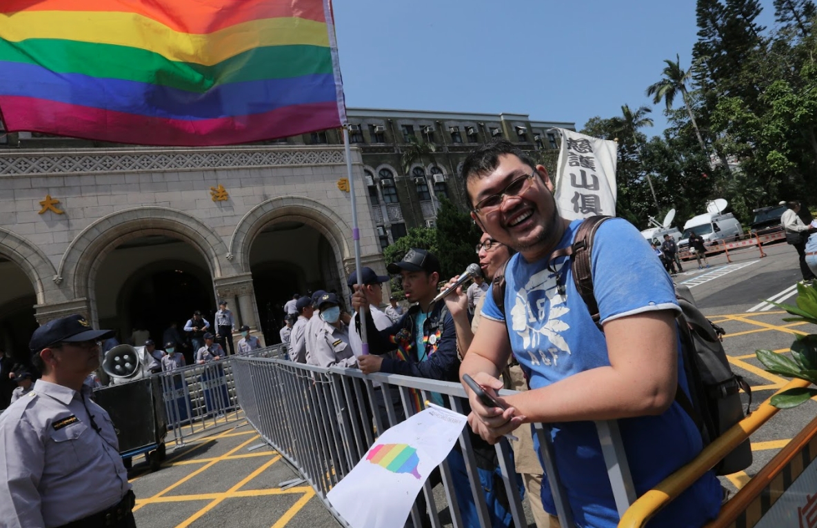 網紅四叉貓認為，相信國際同志遊行組織者聯盟主辦單位可以溝通，並舉台北市長柯文哲被剪片為例。（資料照）