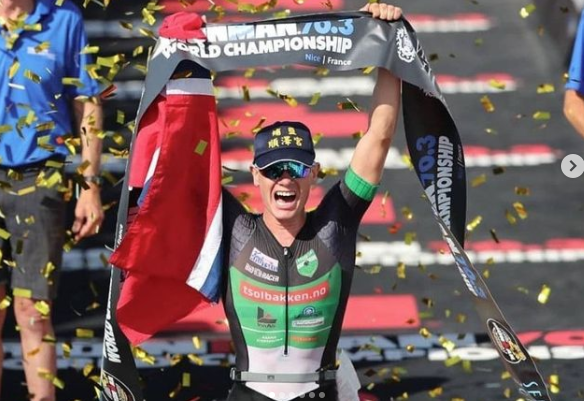 挪威鐵人三項好手伊登昨在社群軟體上表示，自己因為戴著「埔鹽順澤宮」的帽子，讓他贏了6場比賽。（翻攝自gustav_iden IG）