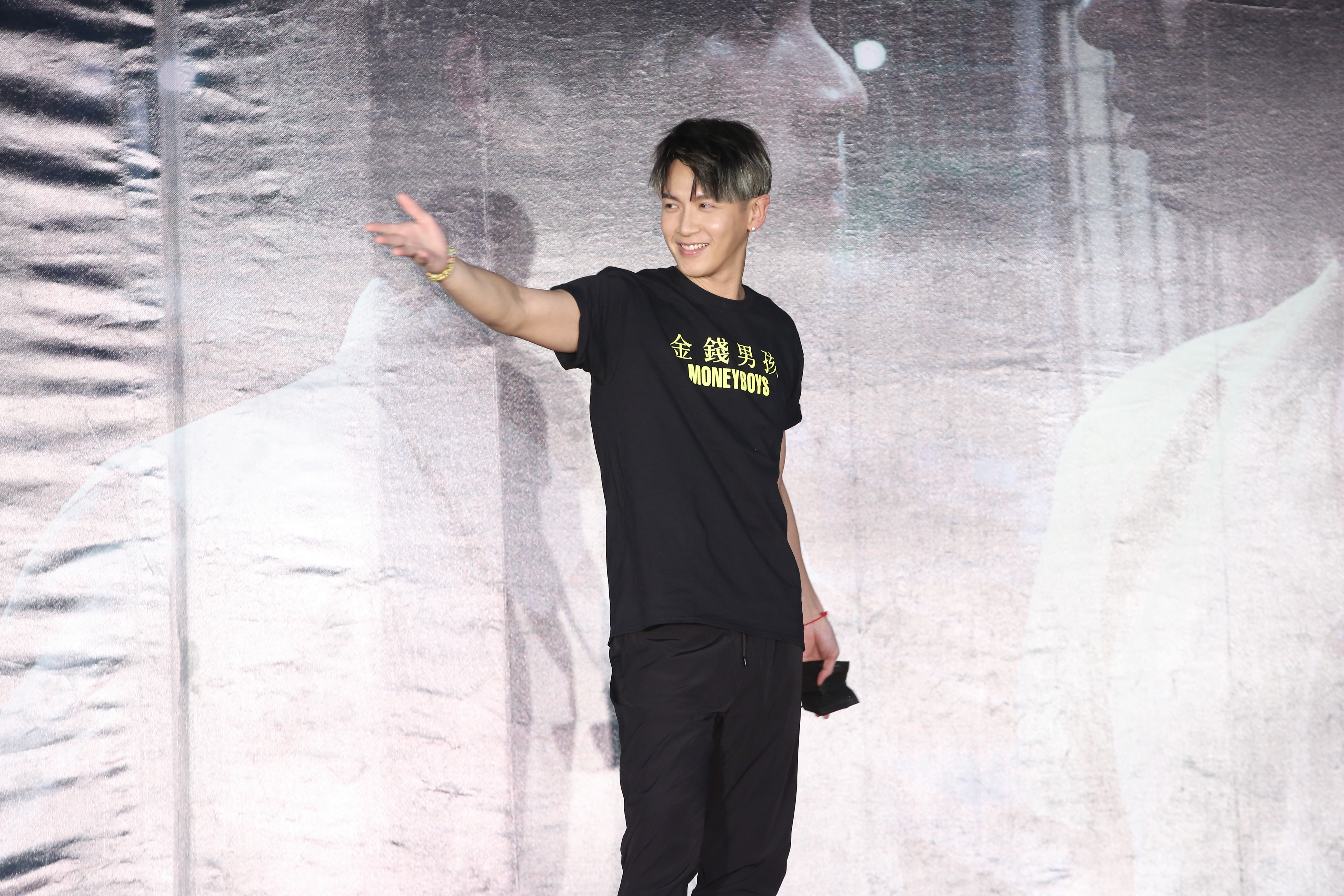 《金錢男孩MONEYBOYS》早前出征坎城影展，柯震東的表現獲得不少國際影評人讚賞，他笑稱自己確實很需要虛榮的讚美。