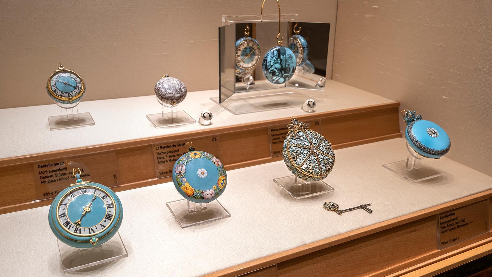 三樓展出16到19世紀中葉的鐘錶作品，是歷史時計愛好者的寶庫。館內將展品區域劃分得很清楚，分門別類搭配導覽就像上了一堂鐘錶簡史課，是非常令人流連忘返的樓層。