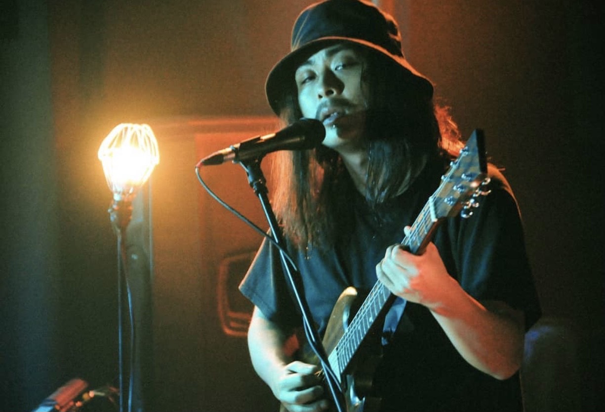 草東主唱巫堵在今凌晨於個人IG發文，寫下184字哀悼文。（翻攝自巫堵IG)