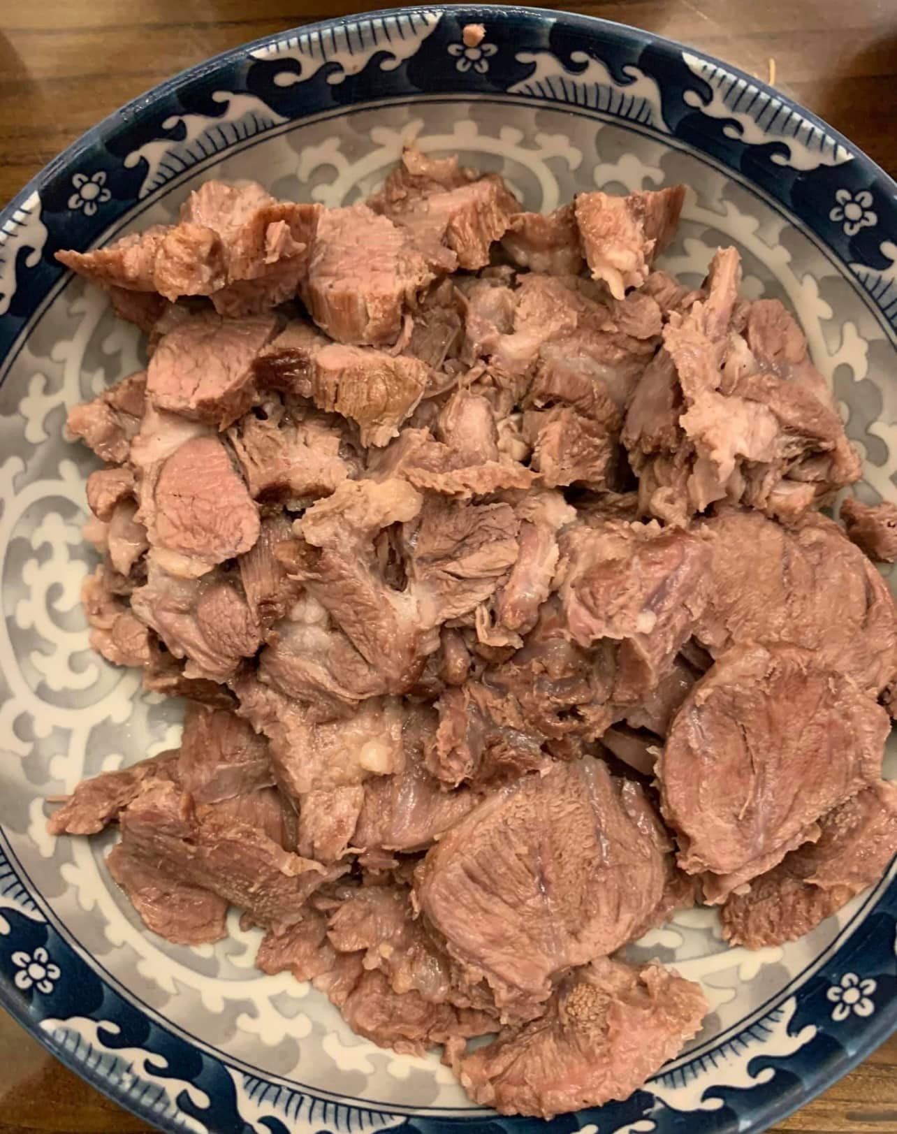 嘴邊肉切片。