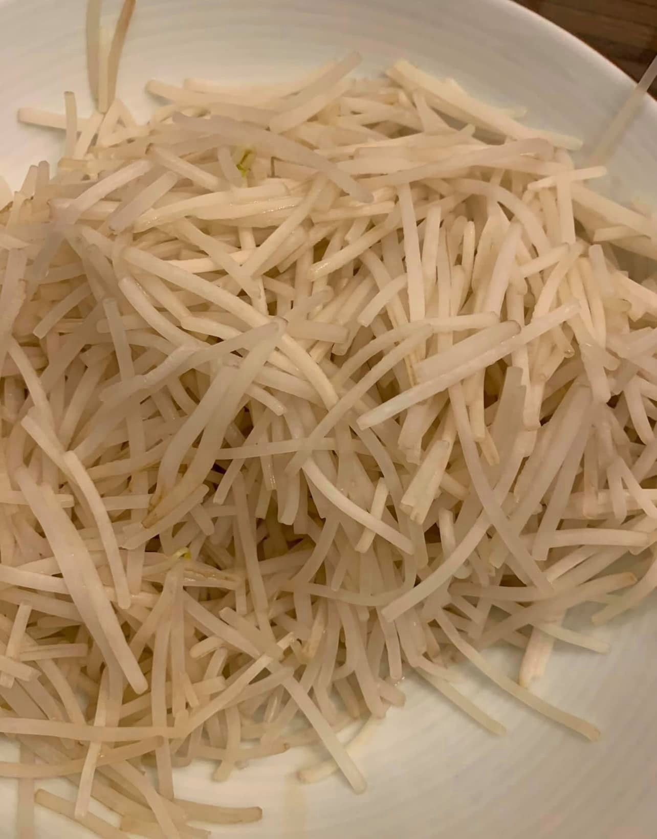 銀芽燙熟。