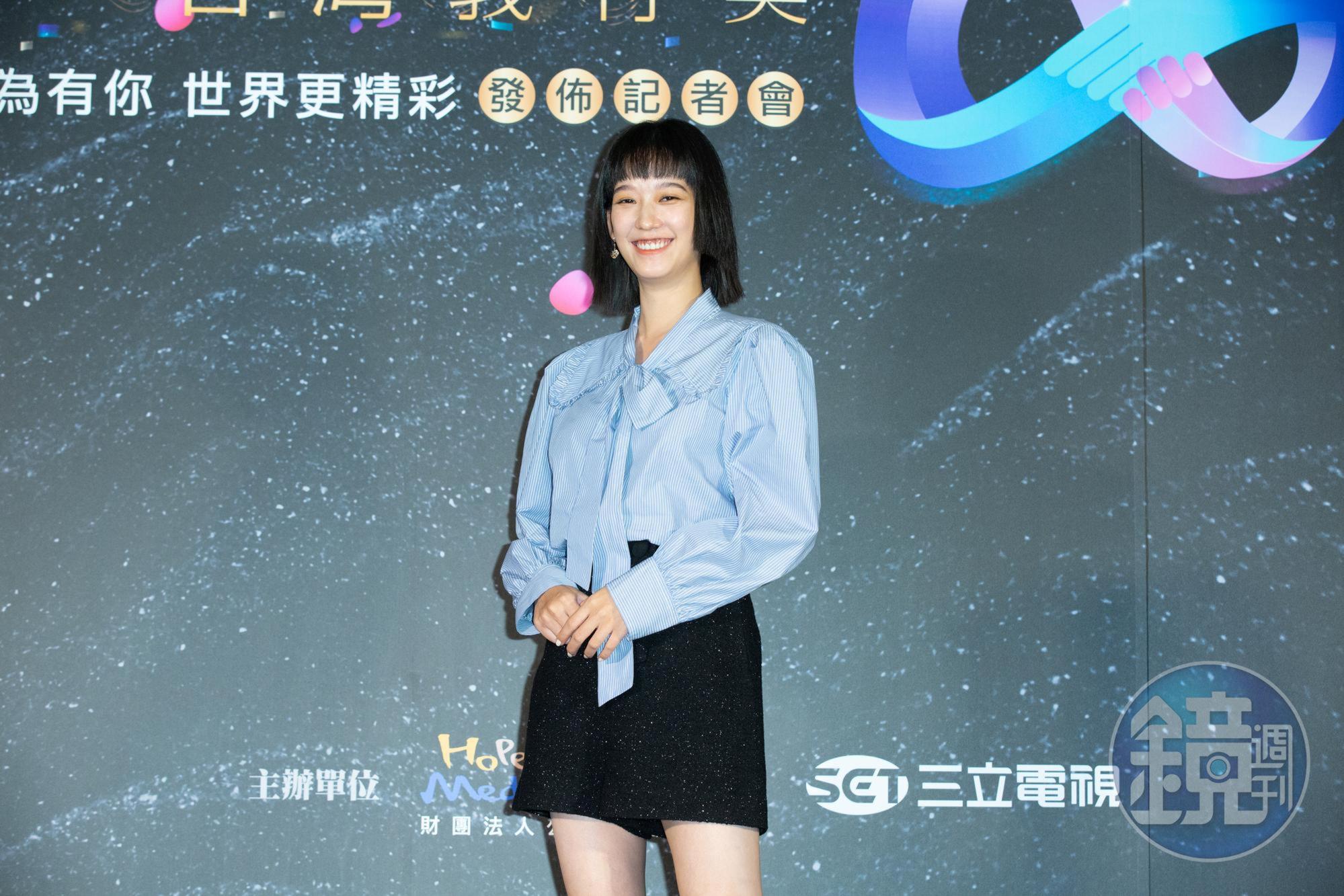 孟耿如現身記者會，已略有孕味。