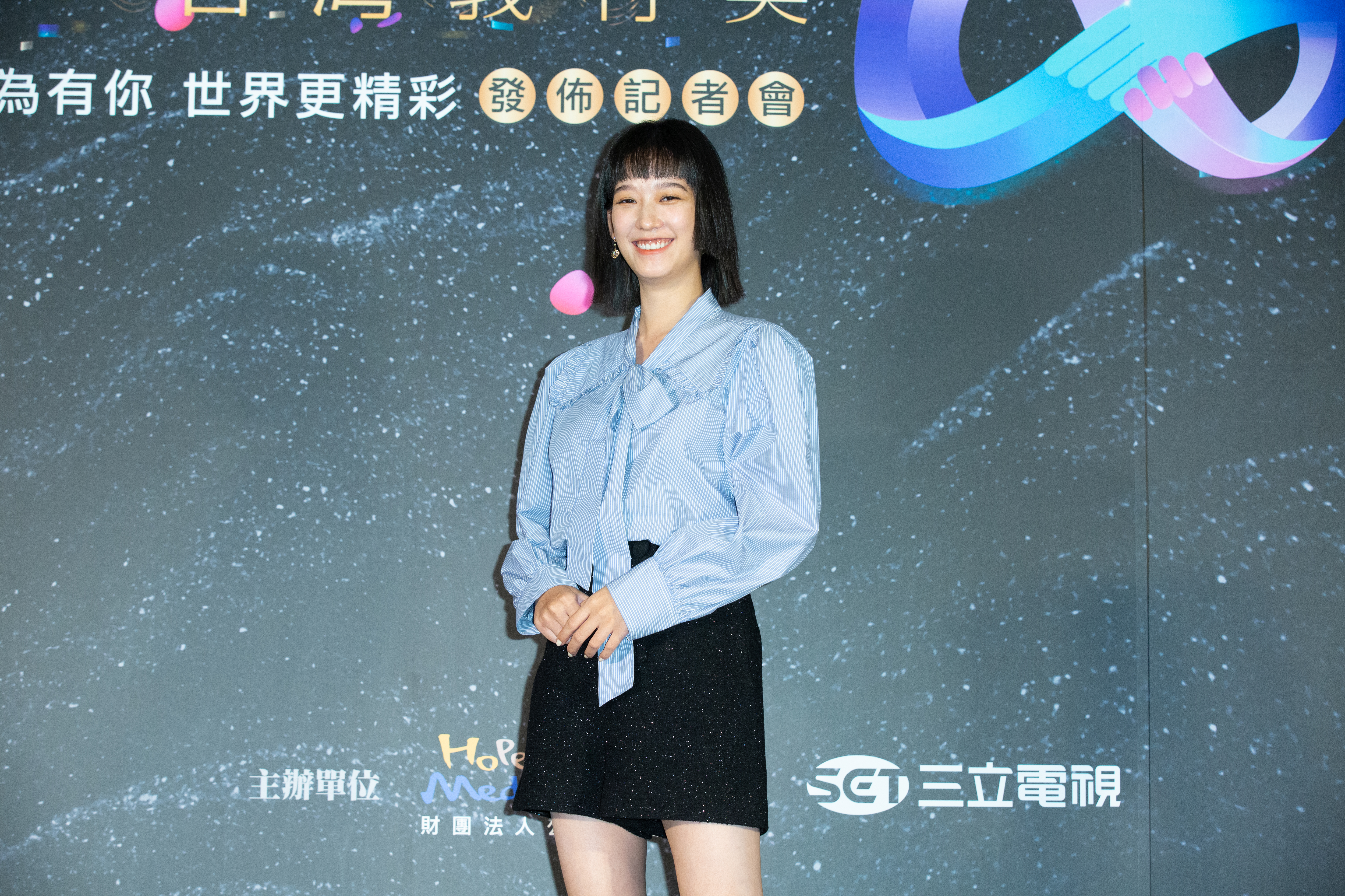 孟耿如現身記者會，已略有孕味。