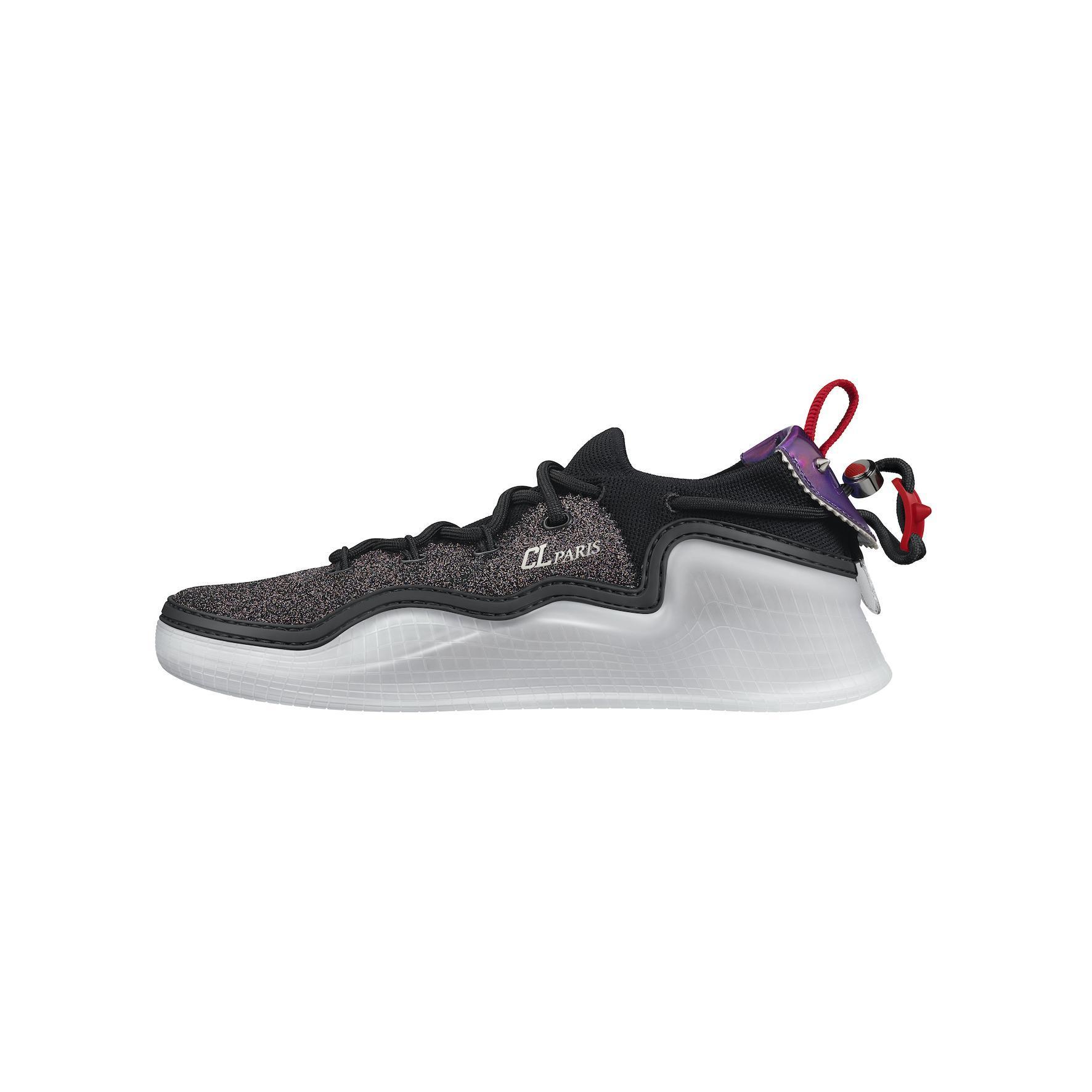 Arpoador 亞太區獨家發售特別版 Fiesta 閃亮黑色球鞋 TW$34,900 Christian Louboutin。（Christian Louboutin提供）