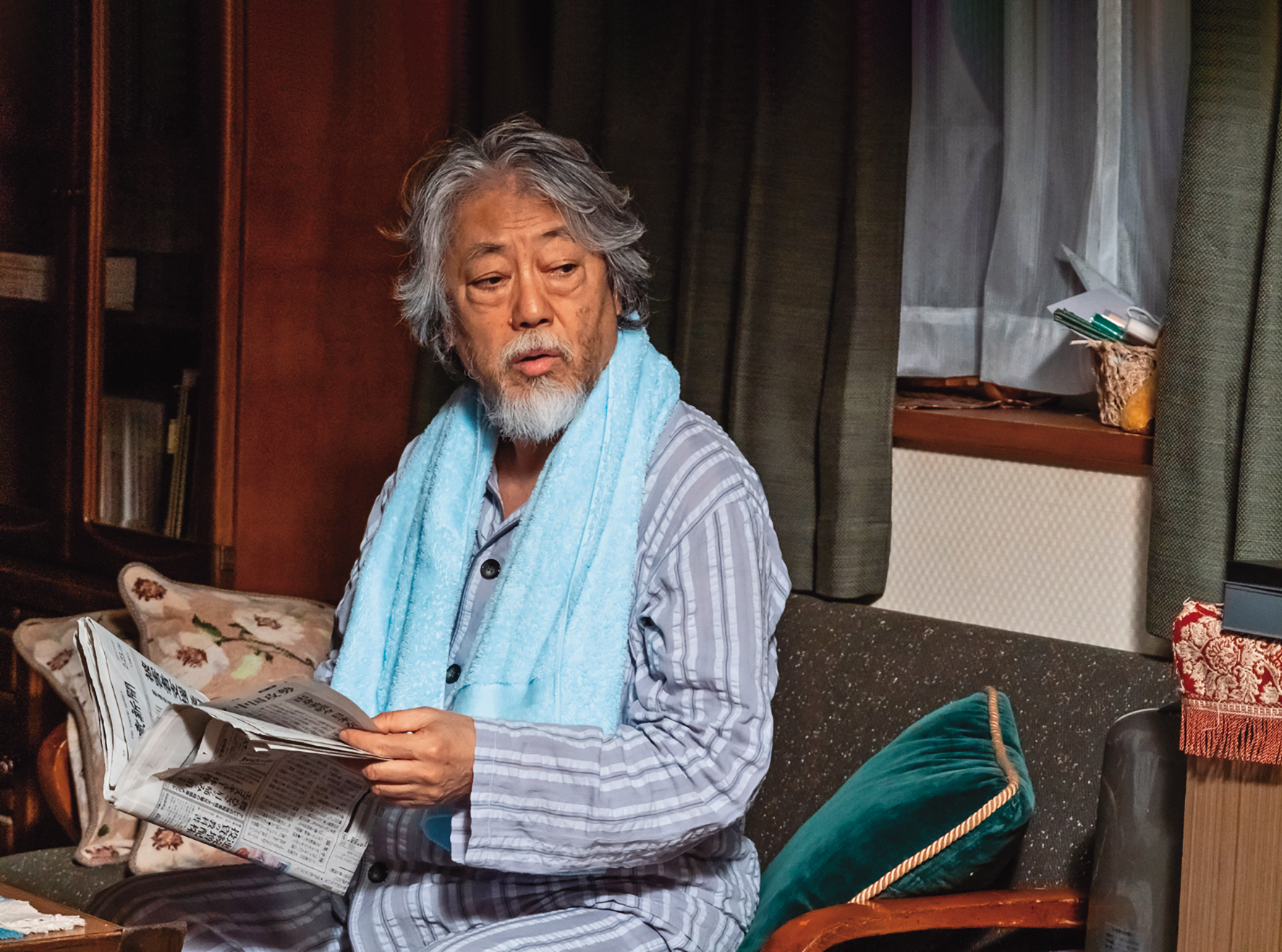 澤田研二相隔14年回歸大銀幕，詮釋嗜賭又酗酒的糟老頭阿鄉。（采昌國際多媒體提供）