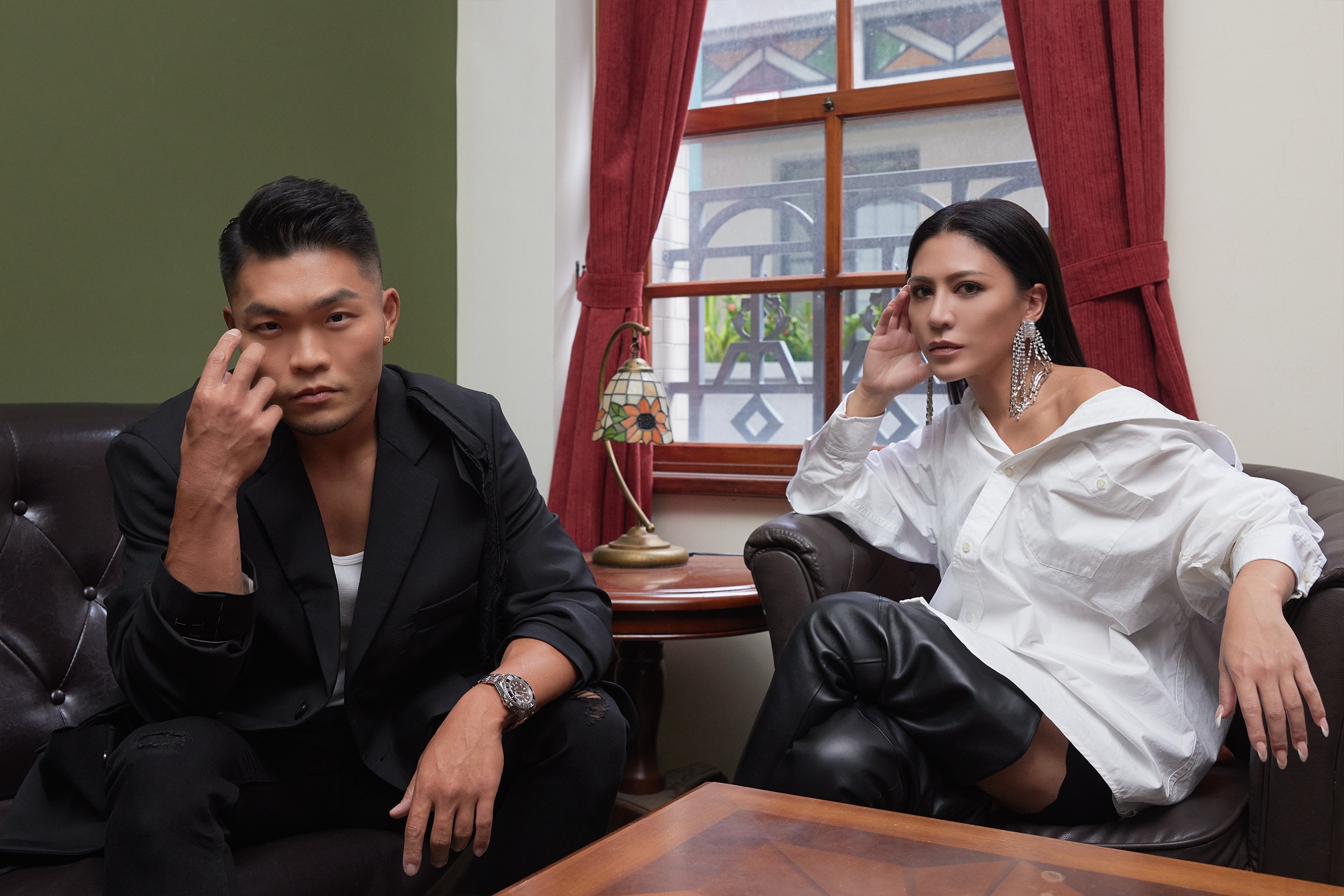 李玖哲充滿靈魂的演唱法，深深打動艾怡良。（環球音樂提供）