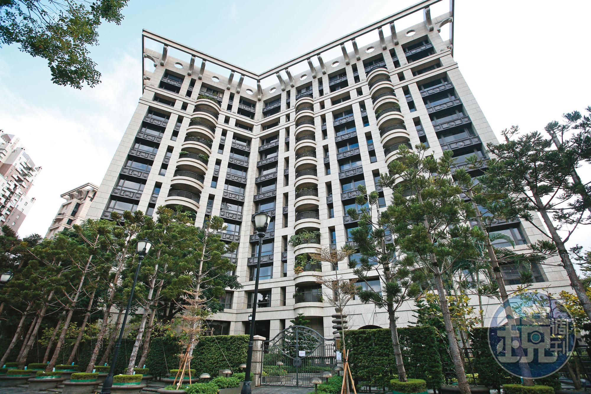 大S在婚後購入的台北信義豪宅,市值逾4億元,是她目前住所。(陳毅偉攝)