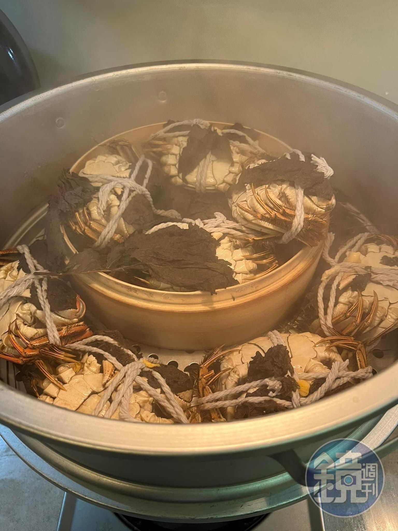 蒸15分鐘後，開鍋。