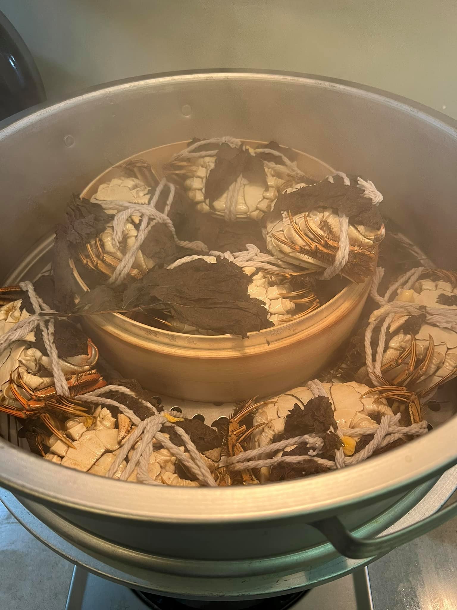 蒸15分鐘後,開鍋。