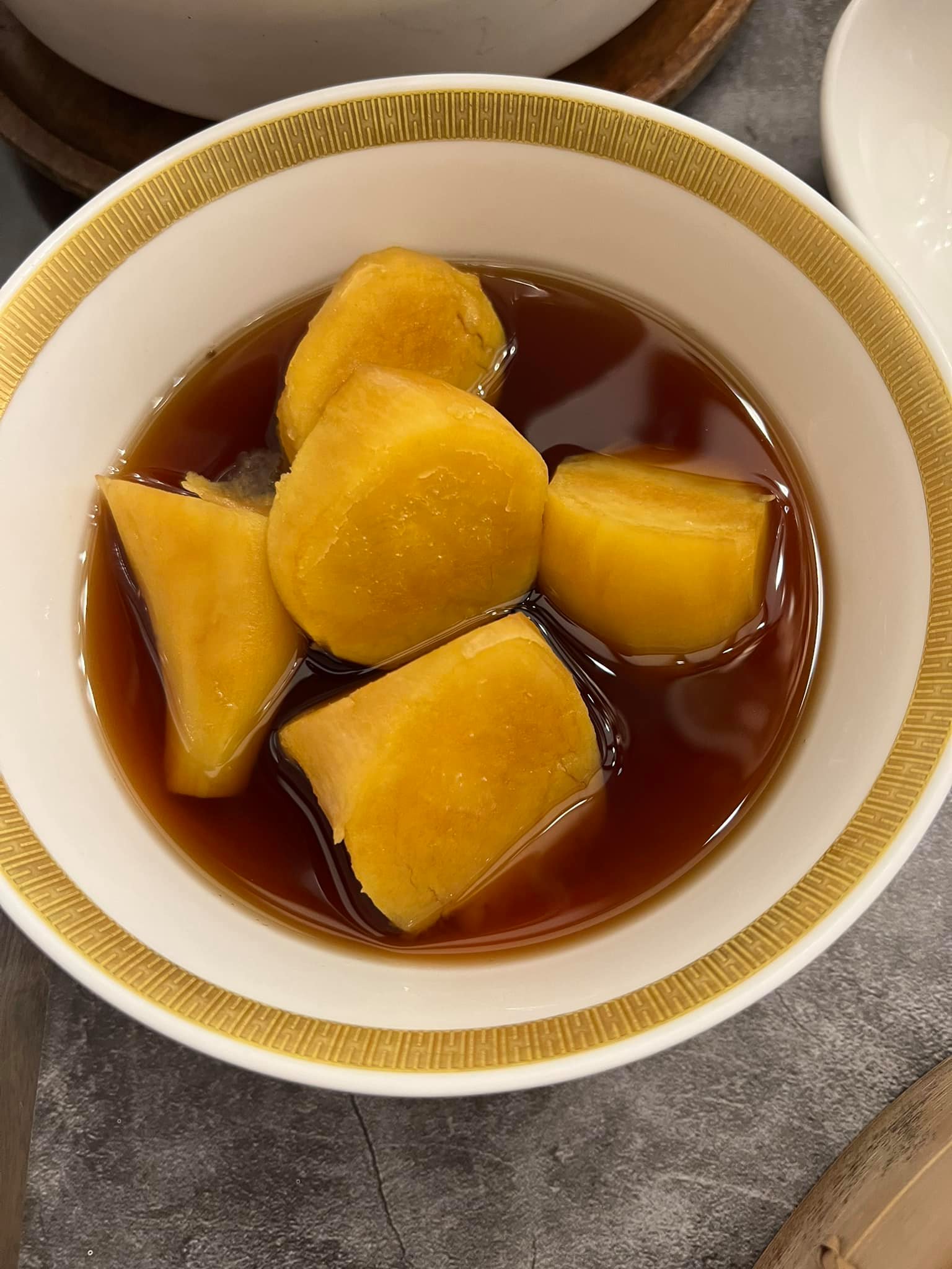 黑糖薑母地瓜湯可以解大閘蟹的寒性,必吃。