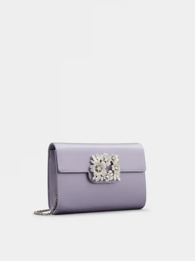 Roger Vivier Bouquet Strass迷霧紫花鑽晚宴包。NT$51,600。