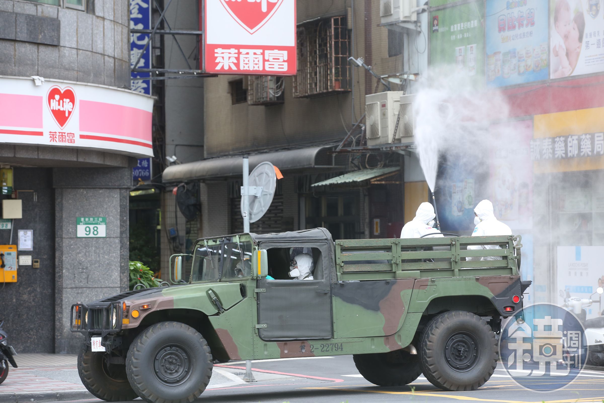 自從屏東店員超挖眼案後，超商店員屢傳出因提醒戴口罩慘遭顧客暴力事件，怎料這次還出人命，示意圖，非當事者。（資料照）