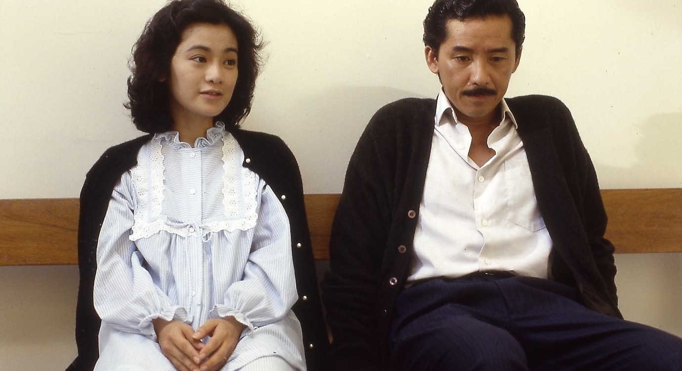 張清芳演唱的〈最愛〉是張艾嘉1986年執導電影同名主題曲，由張艾嘉、林子祥、繆騫人主演。（翻攝金馬獎官網）