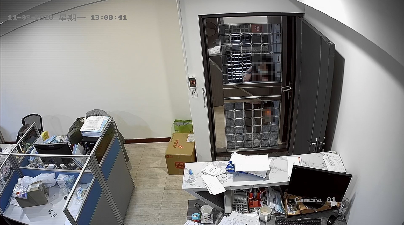 「熊律」簡大為律師po文自曝遭到瘋狂學生糾纏的經驗，慶幸《跟騷法》終於通過了。（簡大為律師提供）