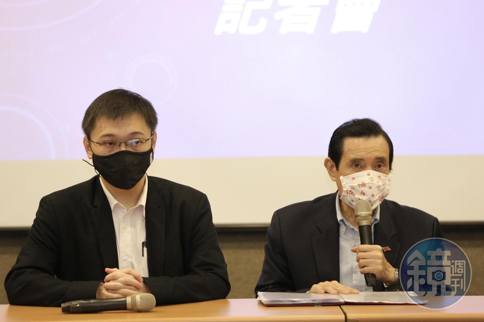 前總統馬英九(右)點名侯友宜與林姿妙,指他們因不了解核廢處理而反對核四,令人遺憾。