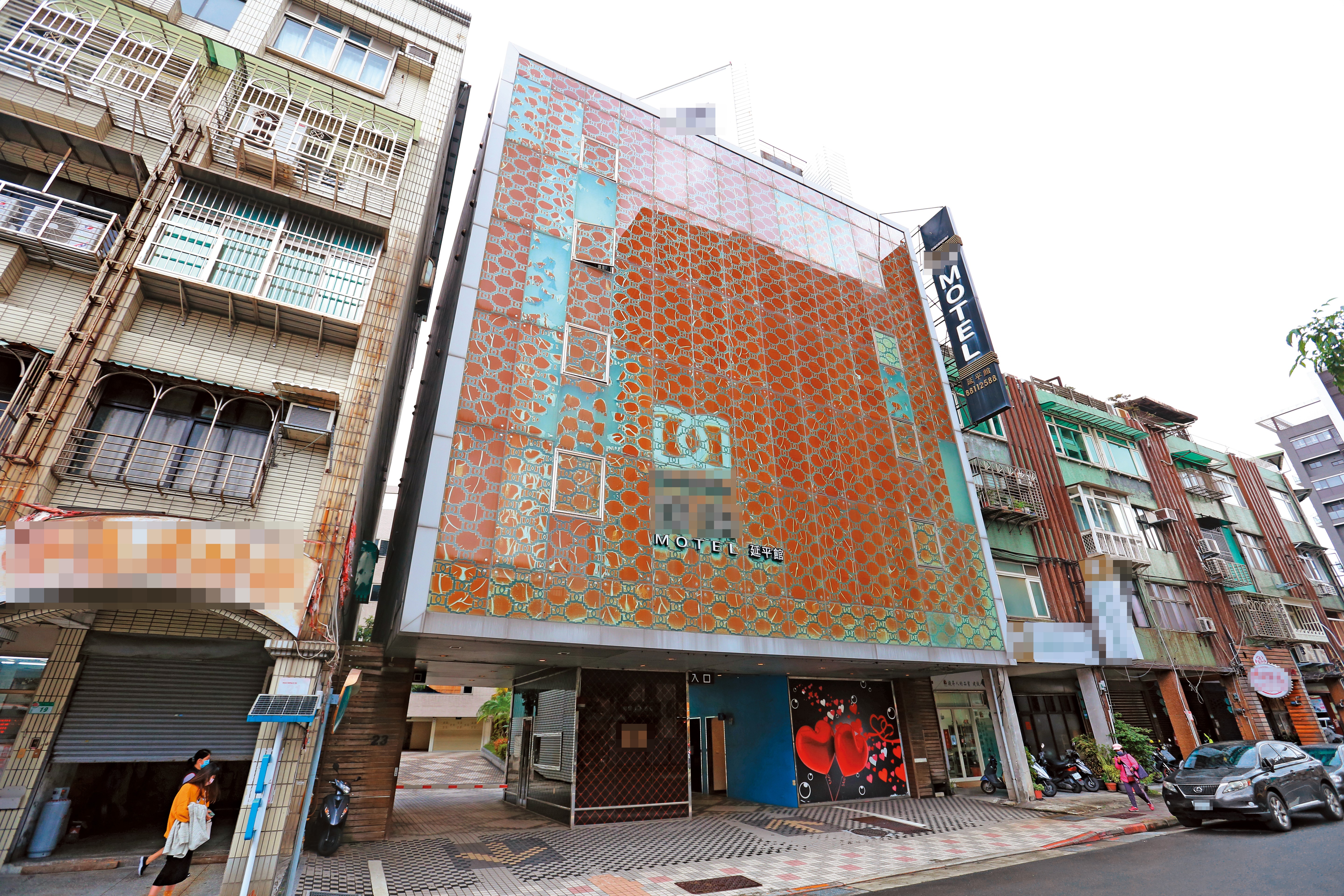 黃文程遭控3度把A小姐帶到這間摩鐵（圖），性侵得逞。