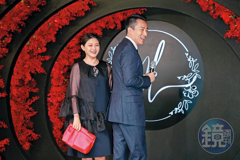 大S（左）、汪小菲（右）曾是「兩岸一家親」的典範，鶼鰈情深的畫面不復見，令人感嘆。