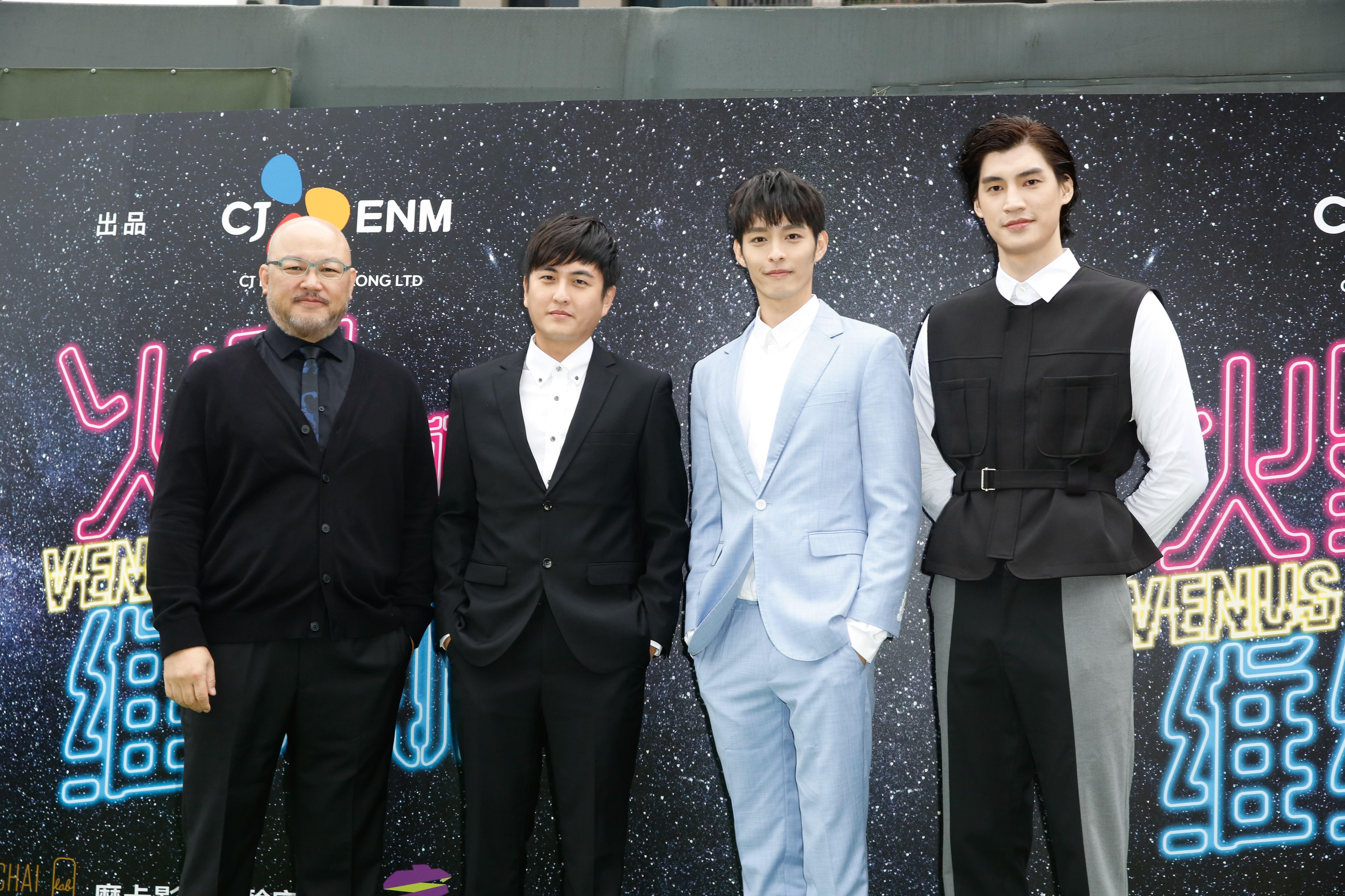 羅宏正（右起）、曹佑寧、黃靖倫、劉亮佐參與《火星上的維納斯》演出。