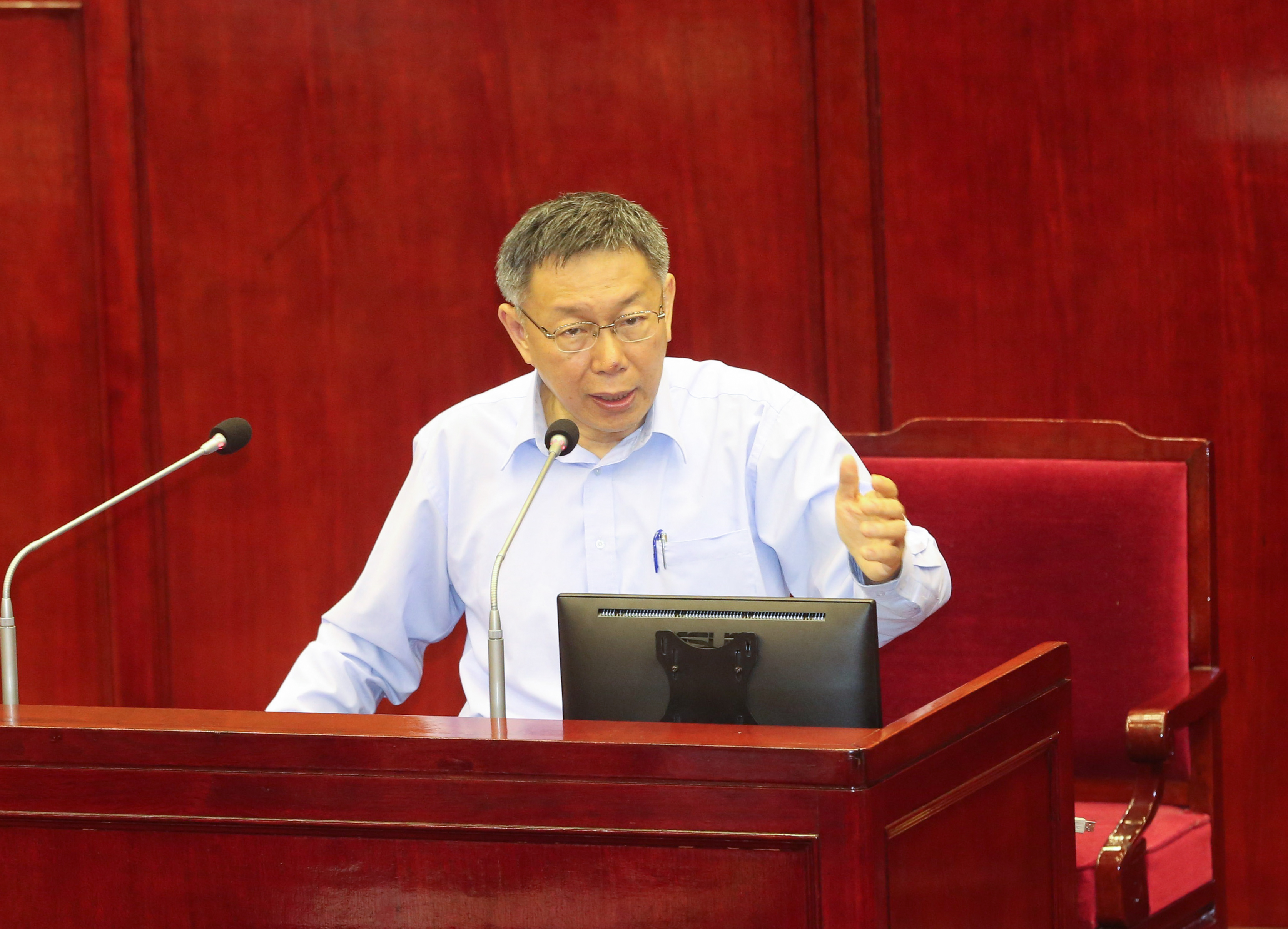 柯文哲談及雙城論壇，承諾不會踰越城市交流分際，喊話要陸委會放心。（本刊資料照）