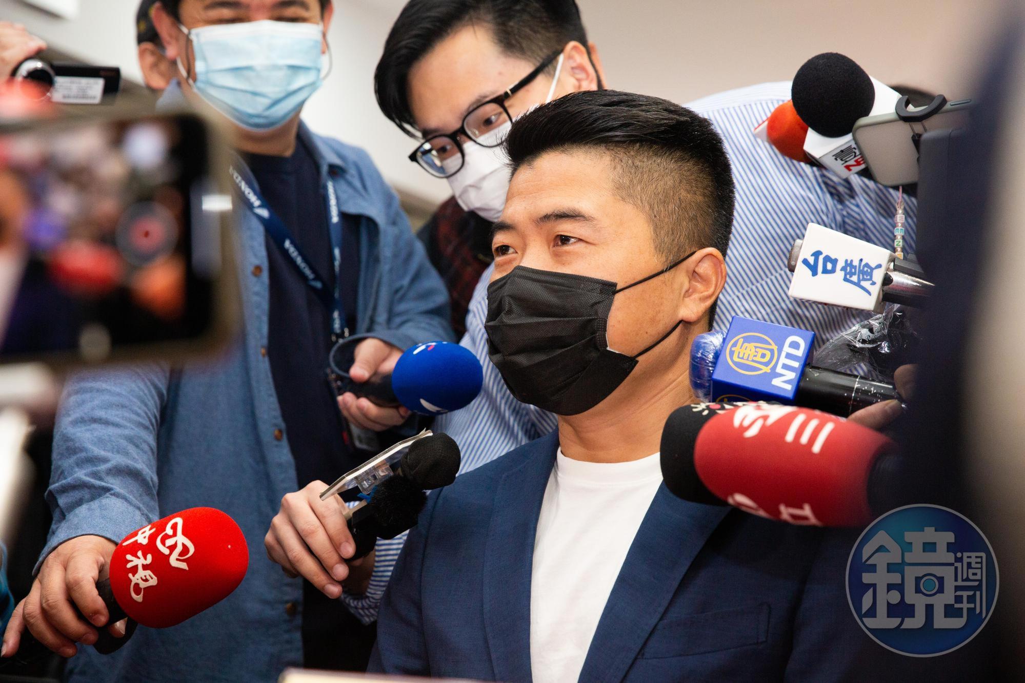 卓冠廷指出,顏寬恒(圖)坐擁6,566坪土地,比台北小巨蛋還大。
