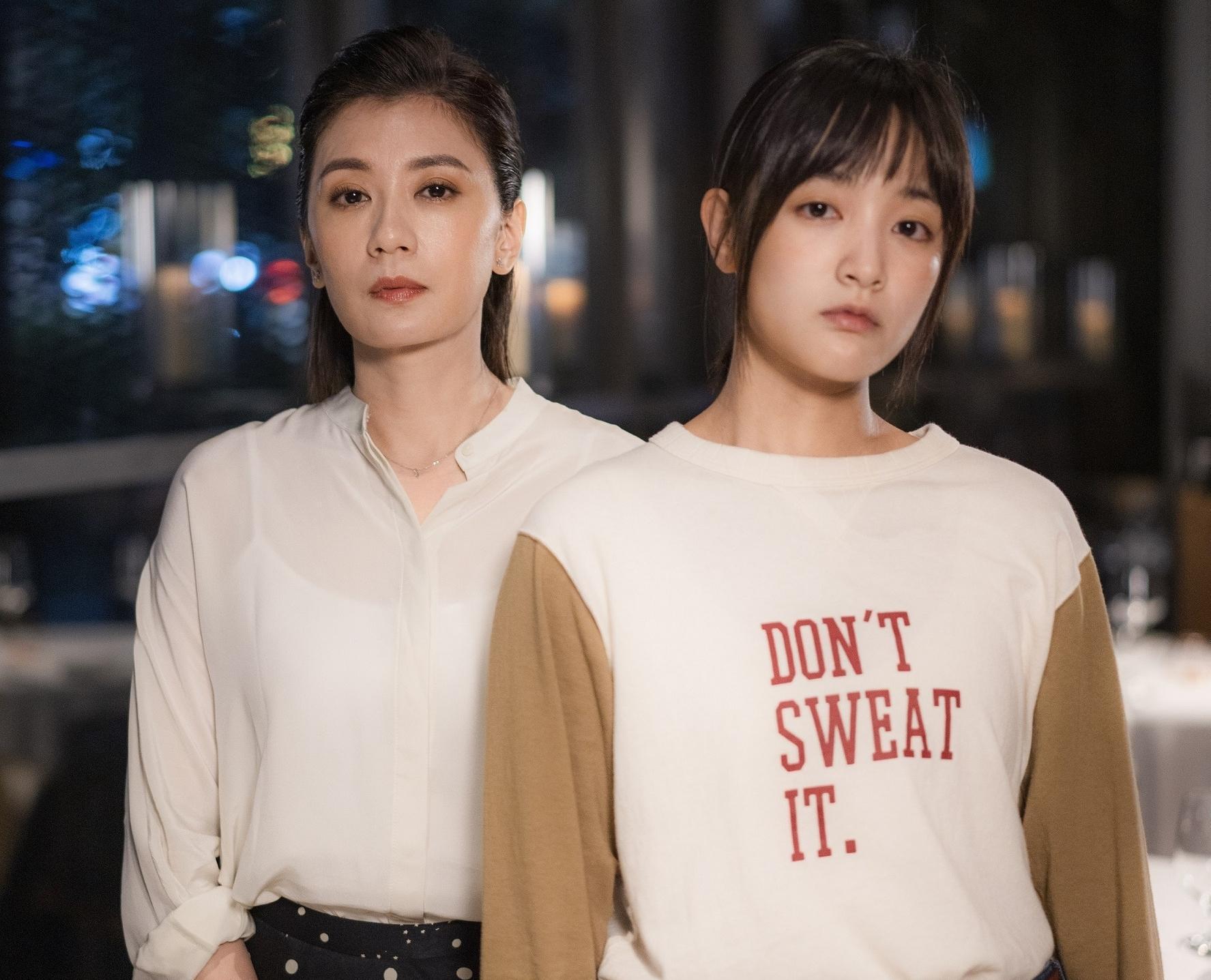 賈靜雯與王淨演母女,導演鍾孟宏對這2個女主角讚不絕口。(華映提供)