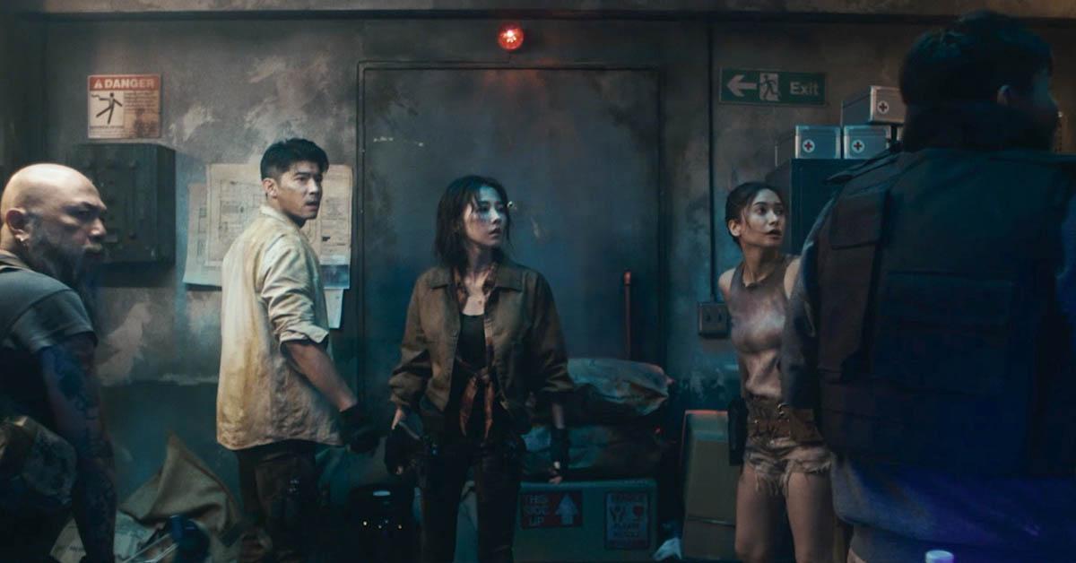 實力派演員「邵雨薇」及「王柏傑」雙代言生存策略手機遊戲《陰屍路：倖存者》拍攝現場的場景與妝髮，逼真度直逼大螢幕電影，讓兩人大呼過癮。