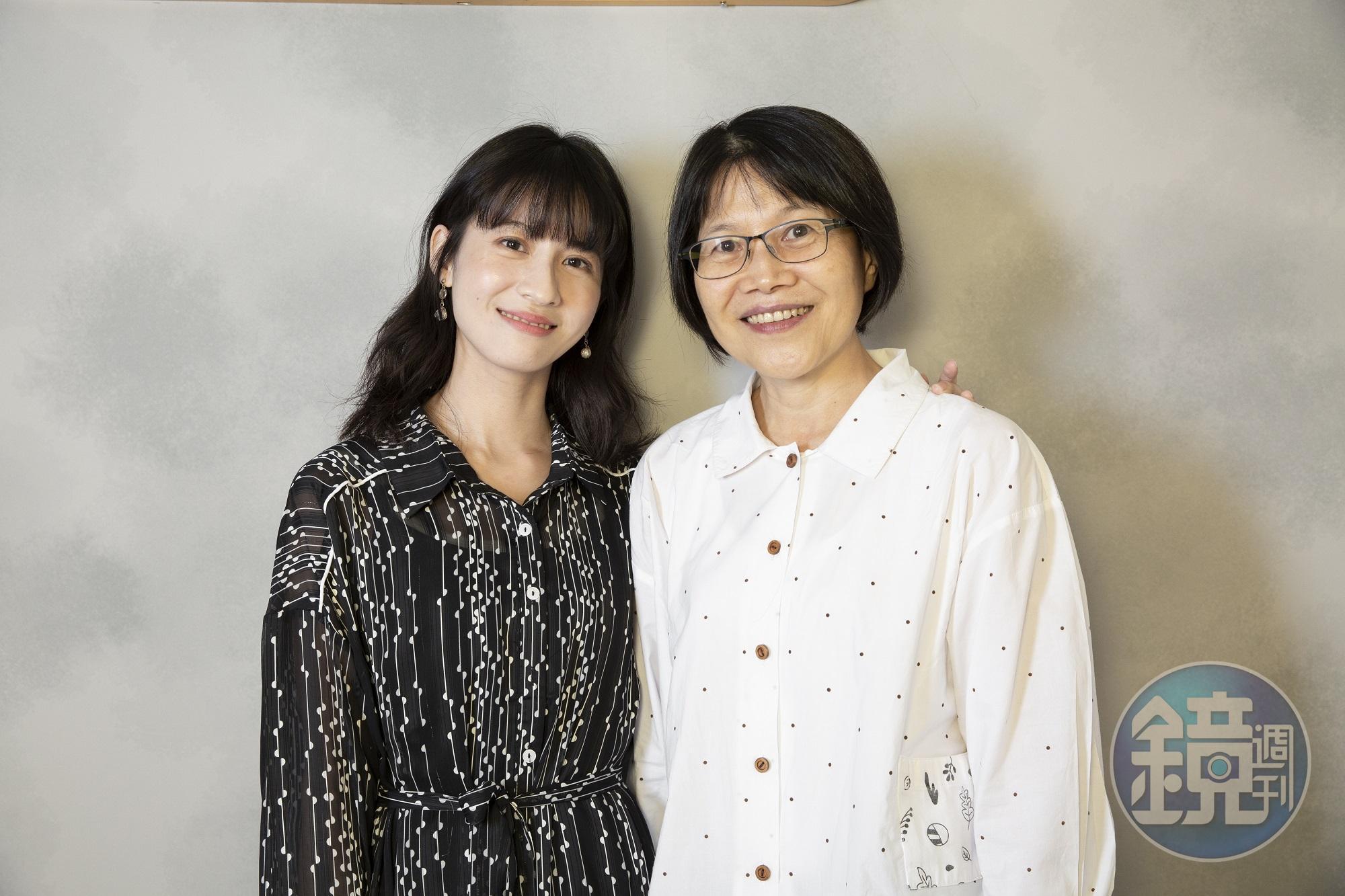 製作人徐青雲（右）與導演林君陽，皆相中連俞涵（左）飾演張薏心角色。