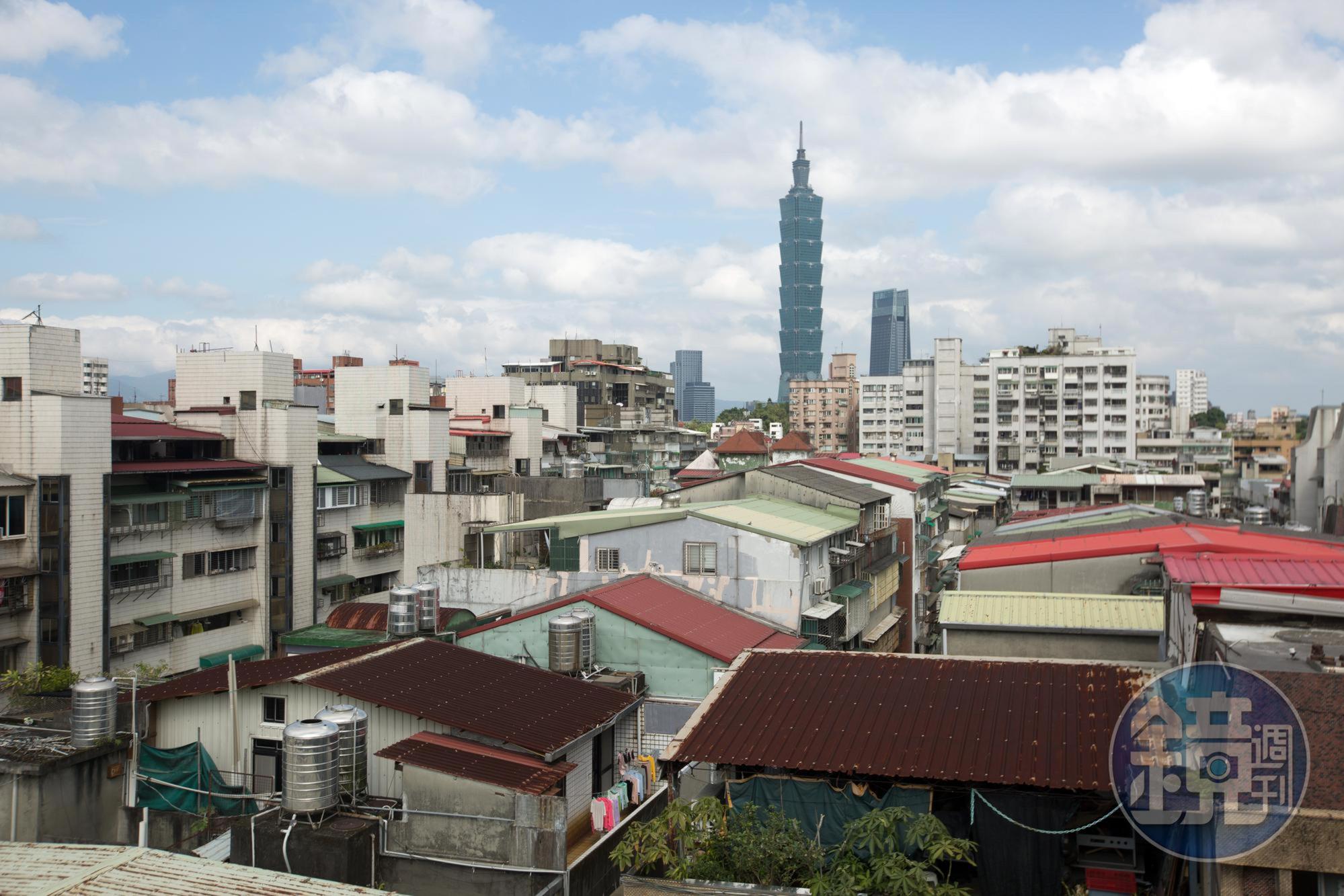 台灣各地房價全面上漲，有不少人已放棄購屋夢想，選擇租屋的方式過生活。（本刊資料照）