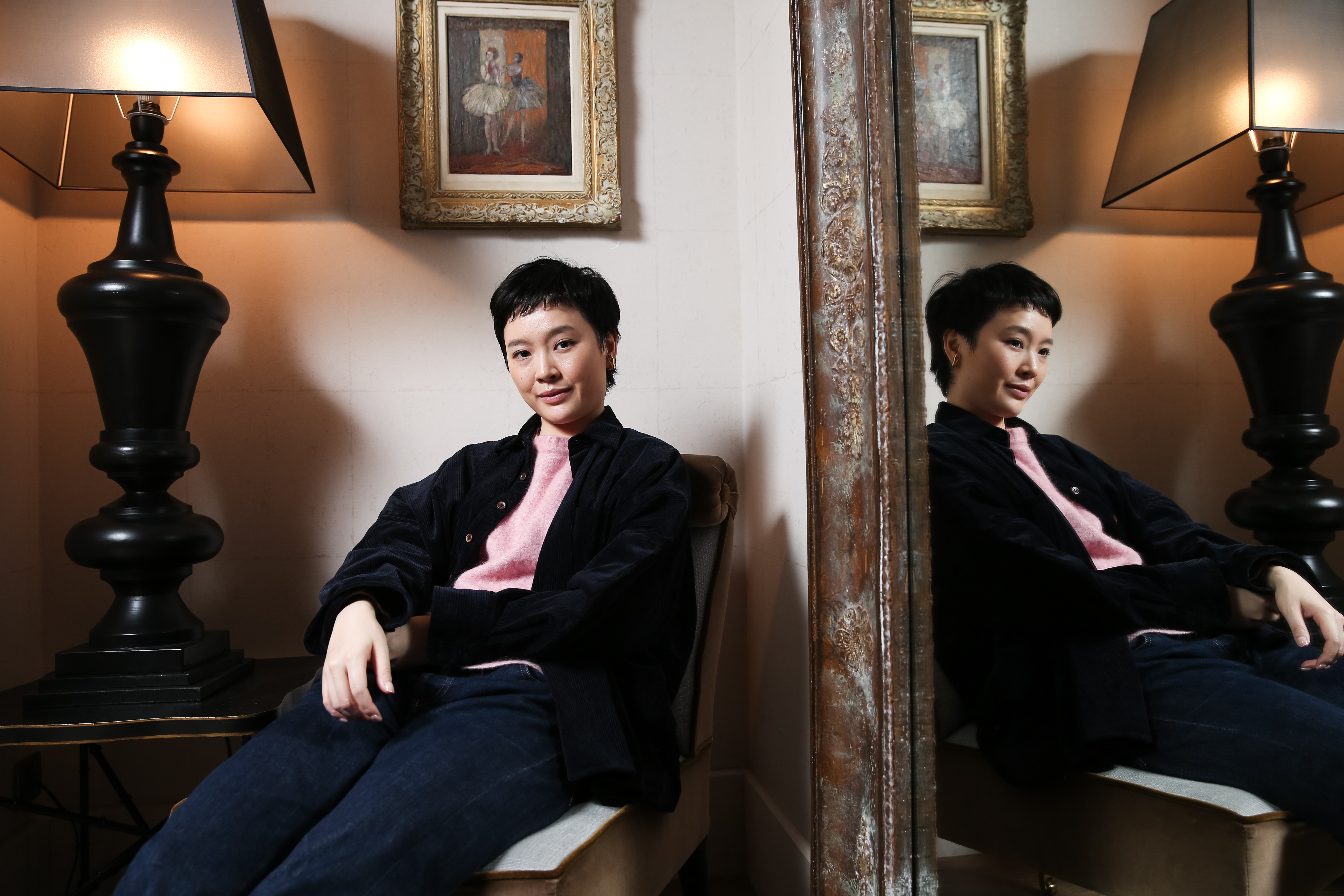 阮鳳儀高中時愛用寫作抒發情緒，後來大學考進台大中文系，如今又當了導演，高中國文老師對她的影響相當深遠。