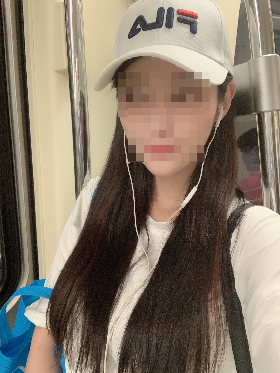 JKF性感女郎賈曈曈日前因持毒被逮。(翻攝賈曈曈臉書)