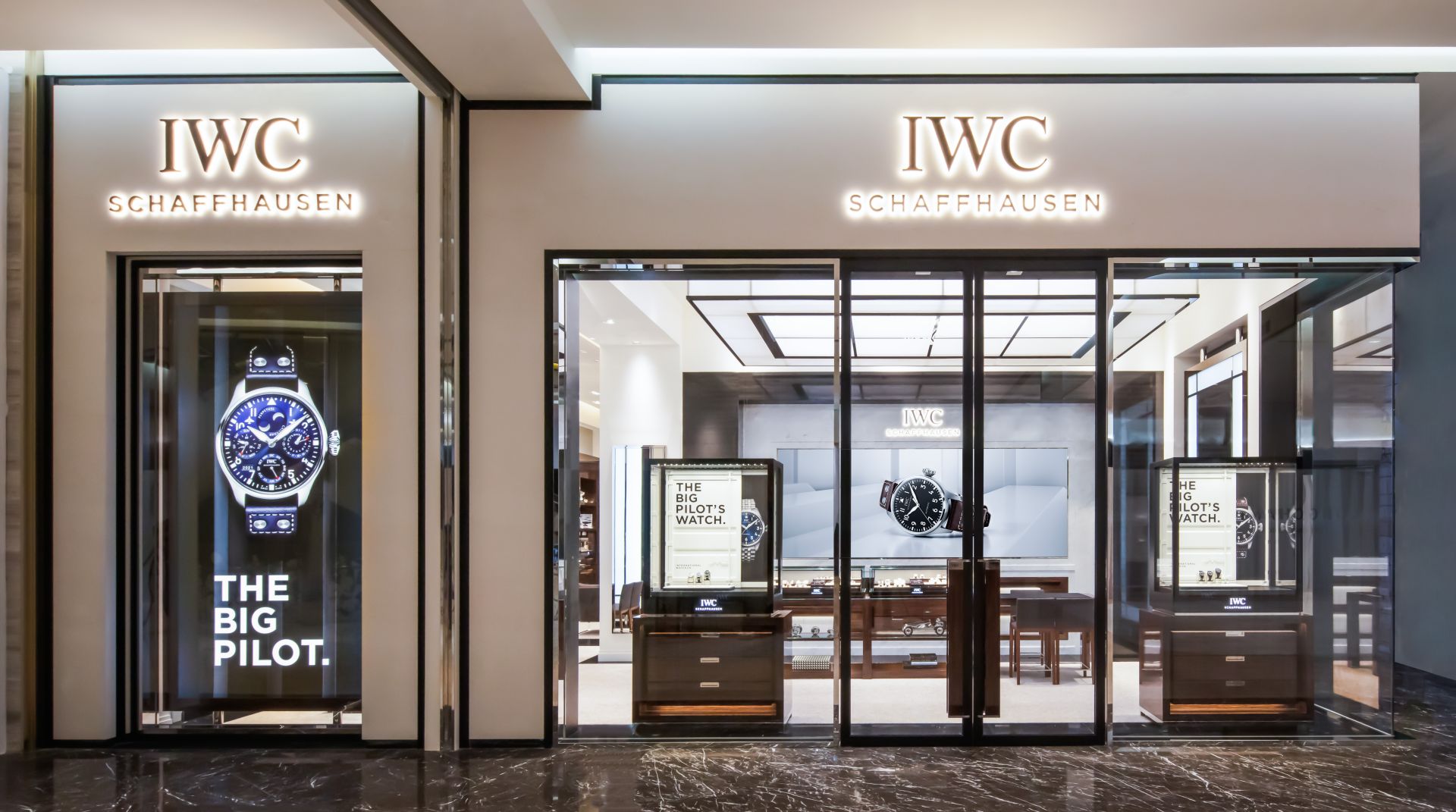 《專家帶路》經典與現代的視覺衝擊！探索IWC南台灣首家專賣店