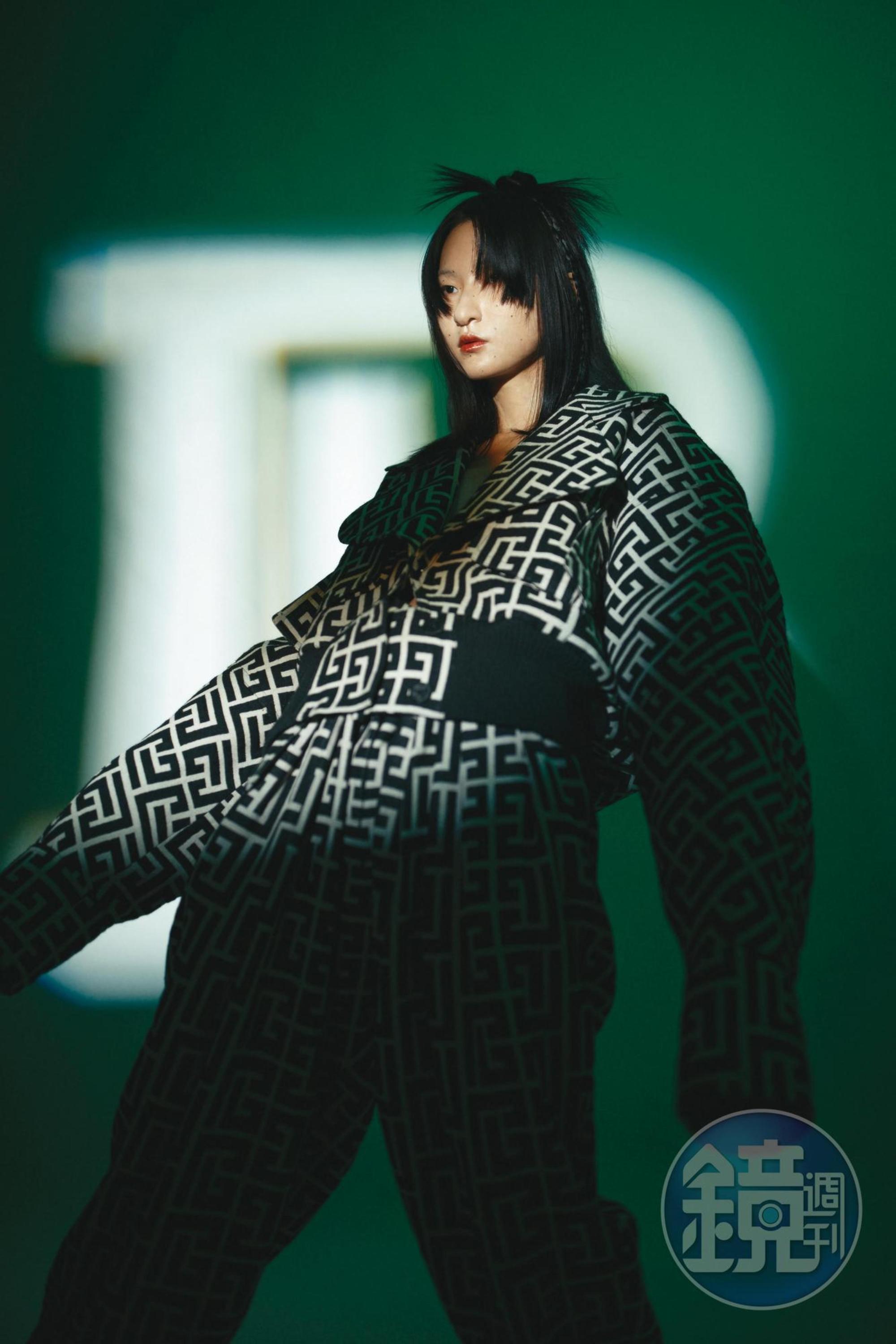 經典Monogram飛行夾克 價格店洽/經典Monogram長褲 價格店洽 All by Balmain