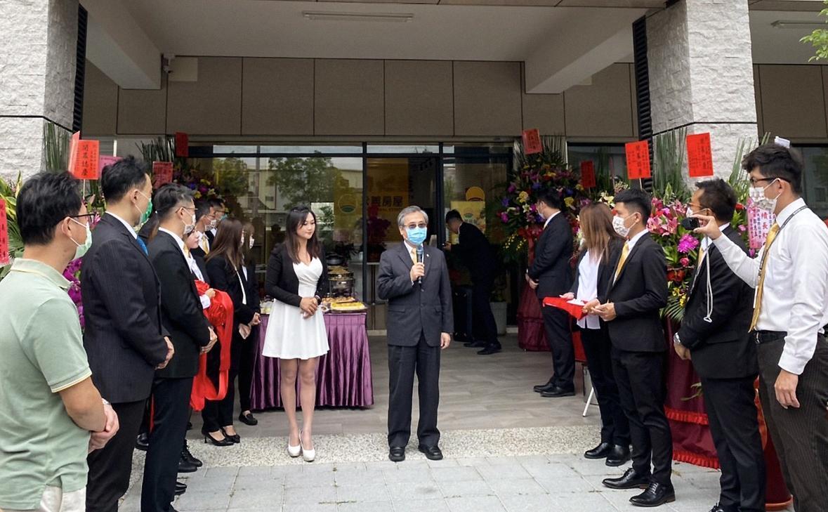 劉炳耀董事長開幕時說明,永義房屋正在全台加速展店,預計到2022年將在全台開出100家店!