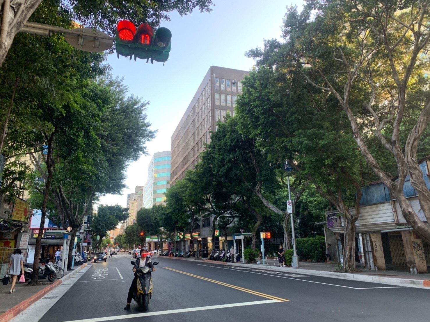 中山區的林森北路不僅是便利商店店數最多的路段,同時也是台北市熱門住宅交易路段。