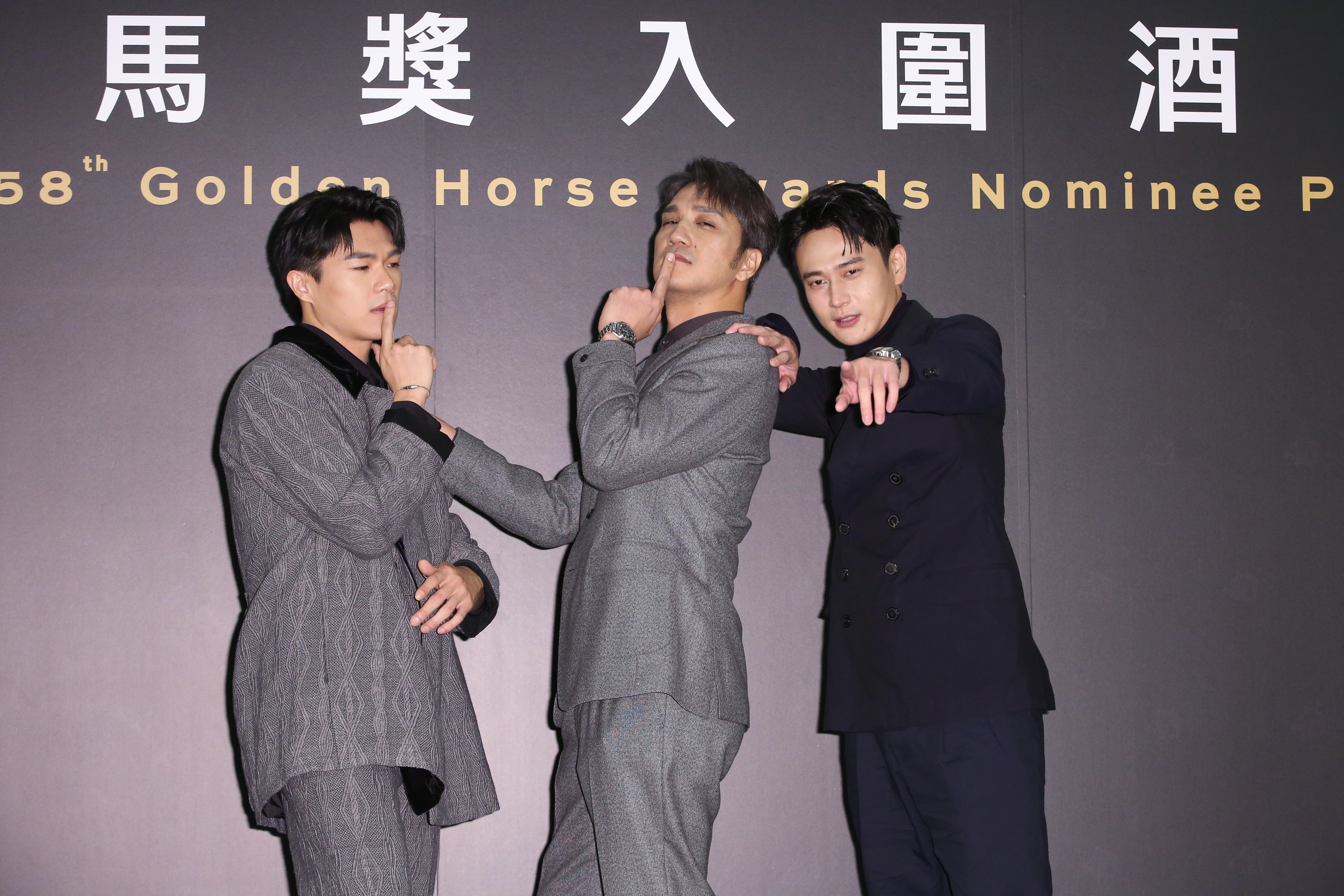 入圍最佳男配角的柯煒林（左起）、馬志翔、劉冠廷，拍合照時自命為偶像團體，然後開始對著鏡頭放電！