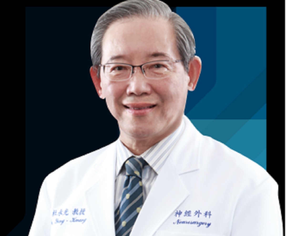 腦血管權威名醫杜永光與藥廠女業務發生婚外情，遭元配怒告侵害配偶權。（翻攝自台北醫學大學官網）