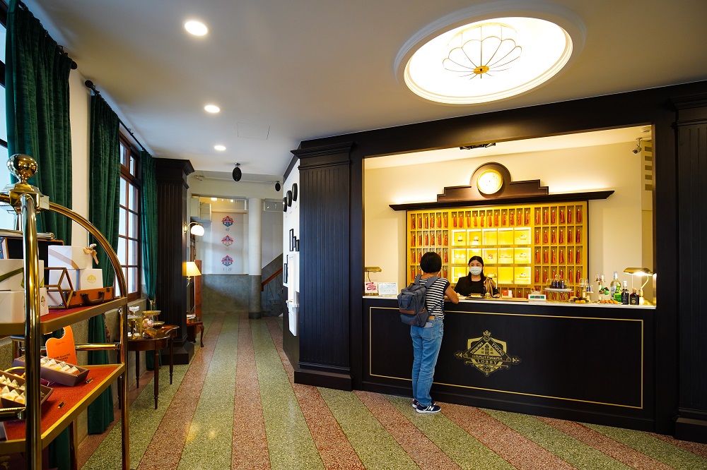 彷彿走入旅館大廳的「春田旅館」，其實是一間外帶甜點店。