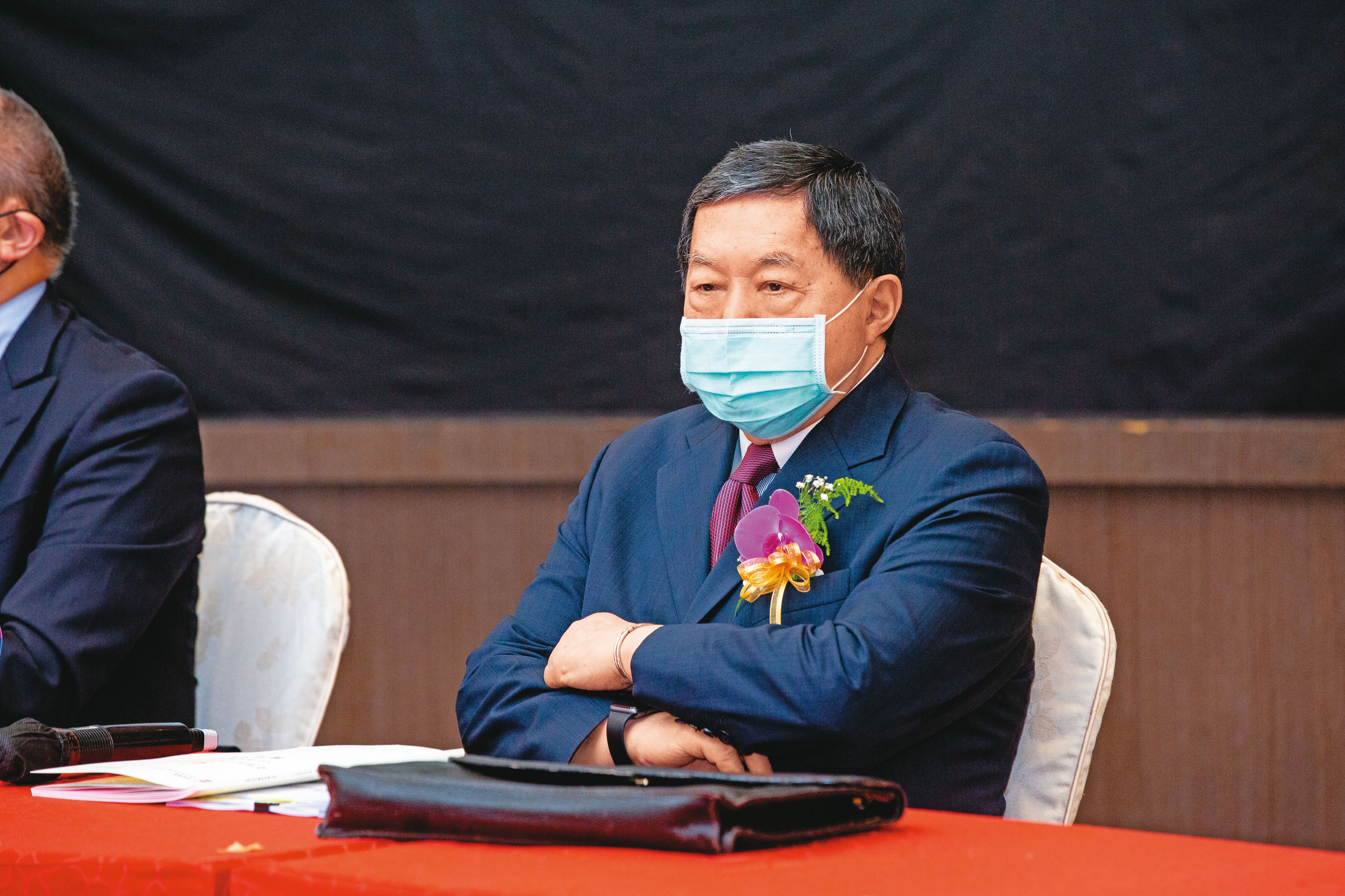 明明是政治鬥爭卻找台商出氣，而被當出氣筒的人也只能低聲下氣。當徐旭東也是台獨時，就代表在中國做生意的空間越來越小了。