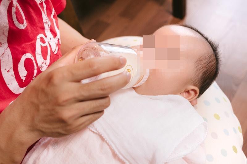 女子回娘家坐月子卻被收錢,讓她覺得很傻眼。(示意圖,pakutaso)