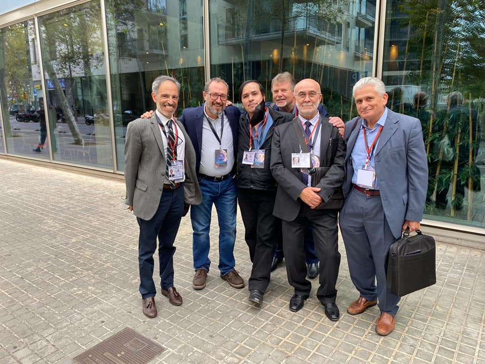 「國際外星研究聯盟」的專家們發出警告，示意外星生命恐在近年內現身。（翻攝International Coalition of Extraterrestrial Research Facebook）