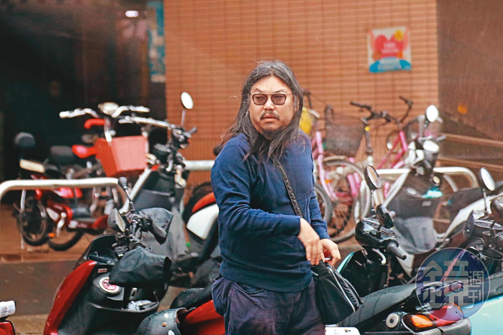 馬文鈺反駁曾到林秉樞母親靈堂鬧場,並點出9份關鍵函件,認為PTT「爆卦」背後可能是林以多重帳號在操作。