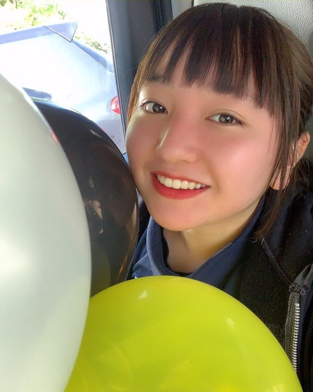 谷花音年初赴美留學，在美國度過17歲生日。（翻攝谷花音IG）