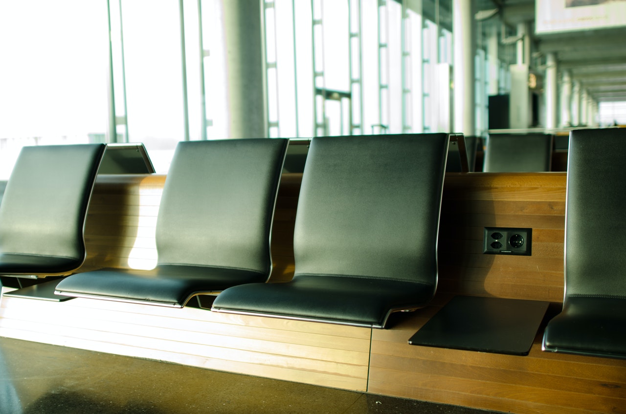 新型變種病毒Omicron(學名B.1.1.529)來勢洶洶,各國隨即調整邊境政策嚴陣以待。(示意圖,Pexels)