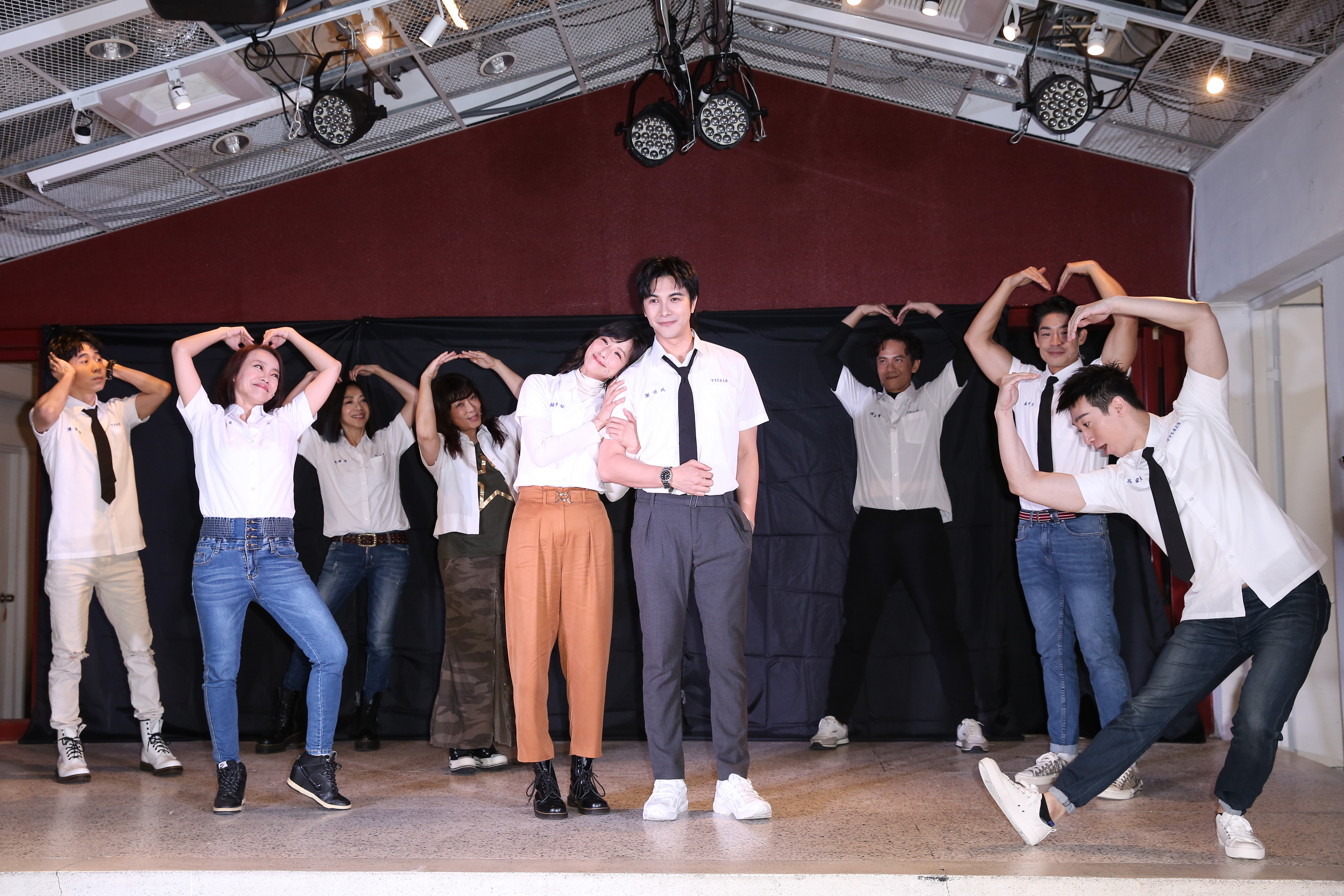 賴雅妍、謝佳見因為拍戲變好友，此回也一起演出音樂劇。