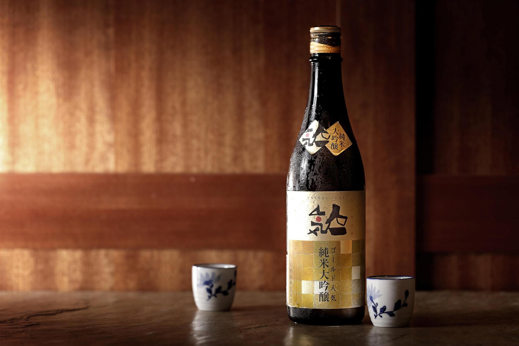 「人氣一黃金人氣 純米大吟釀」獨立小型酒造透過傳統製酒工具與方法製成，曾是東京國際電影節之官方清酒代表。（JRE提供）